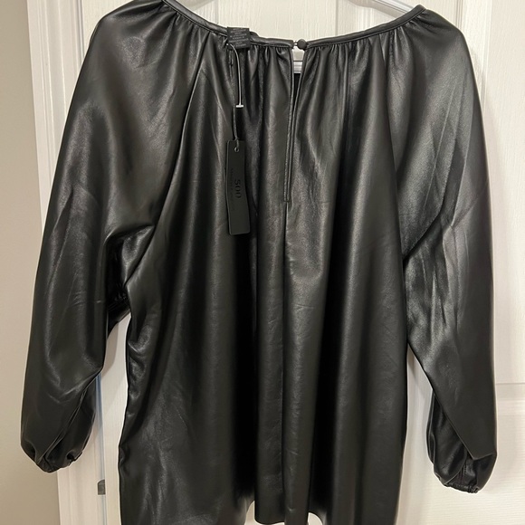 Black pleather blouse - Picture 2 of 4